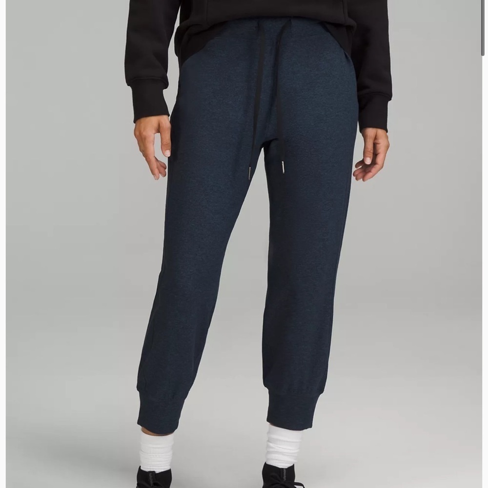 Lululemon Ready to Rulu High-Rise Cropped Jogger